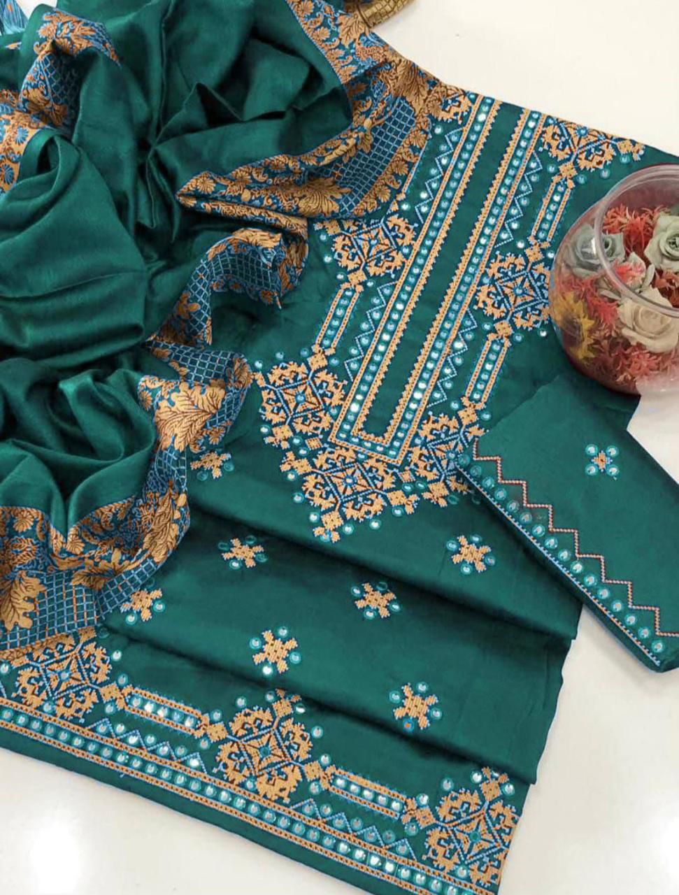 EMBROIDERED SUSI 3mm INDIAN BANARSI unstitced 3pc✓