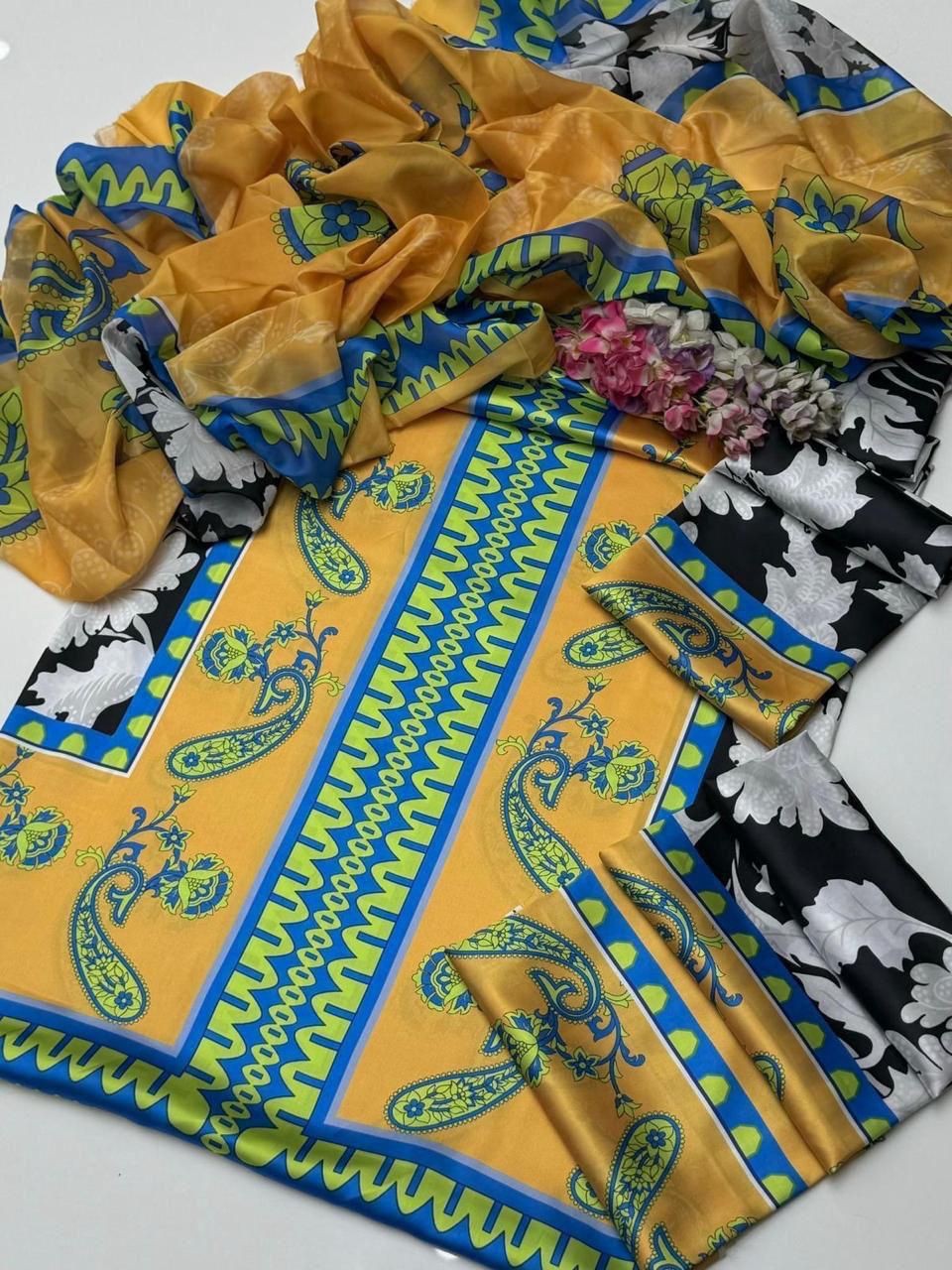 3pc &nbsp;Shamooz Silk Fabric